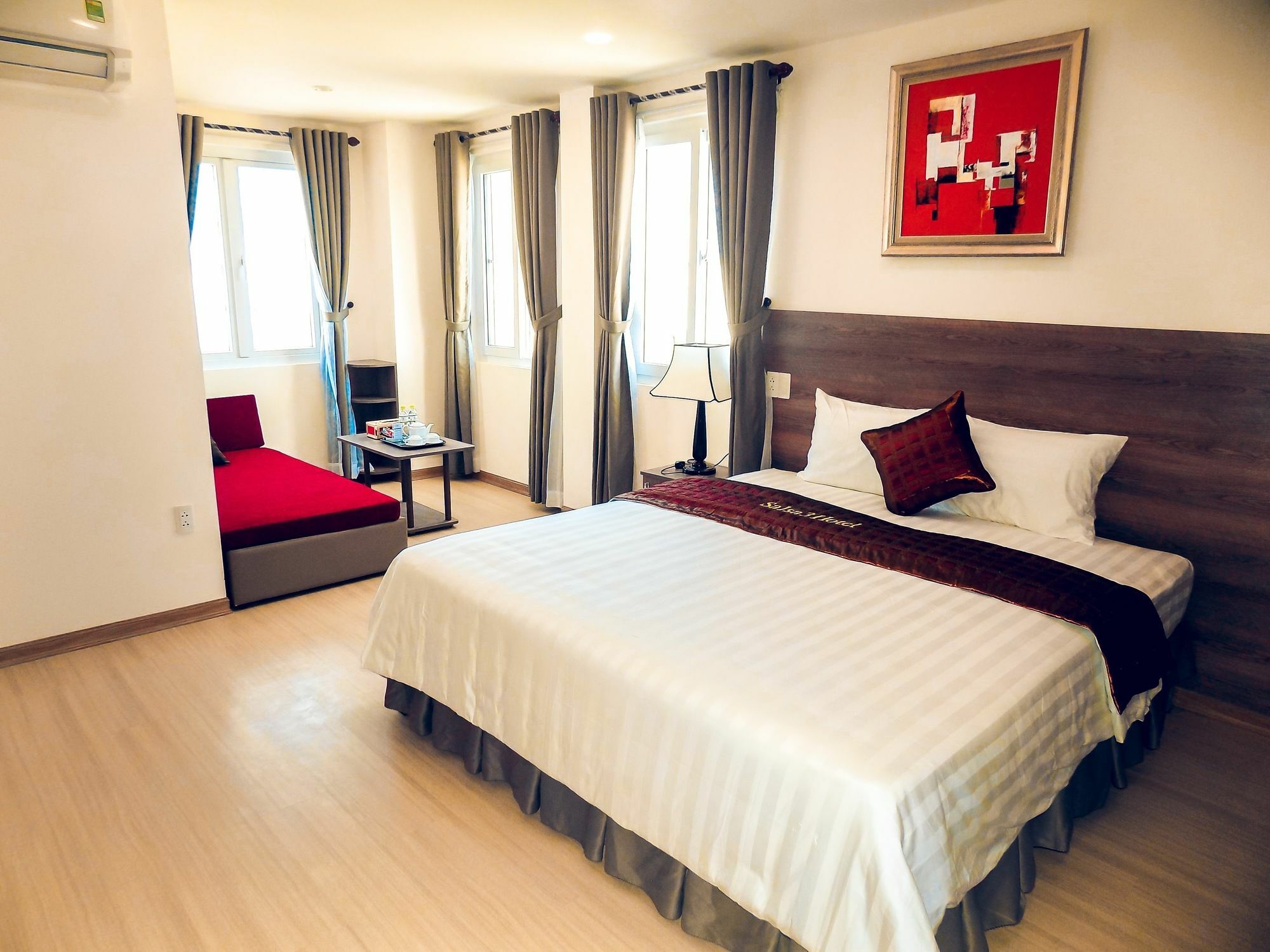 La Suite Hotel Danang Екстериор снимка