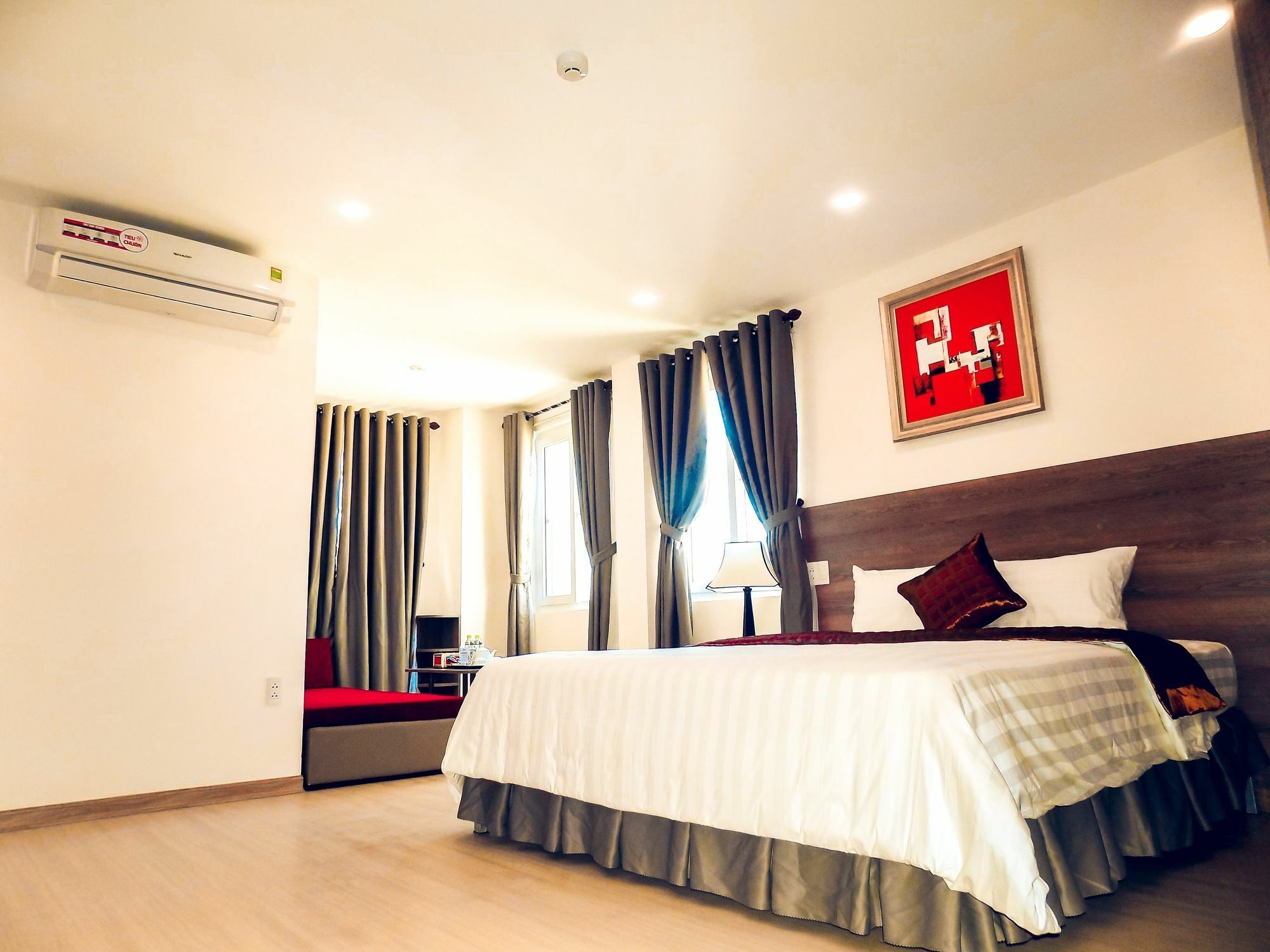 La Suite Hotel Danang Екстериор снимка